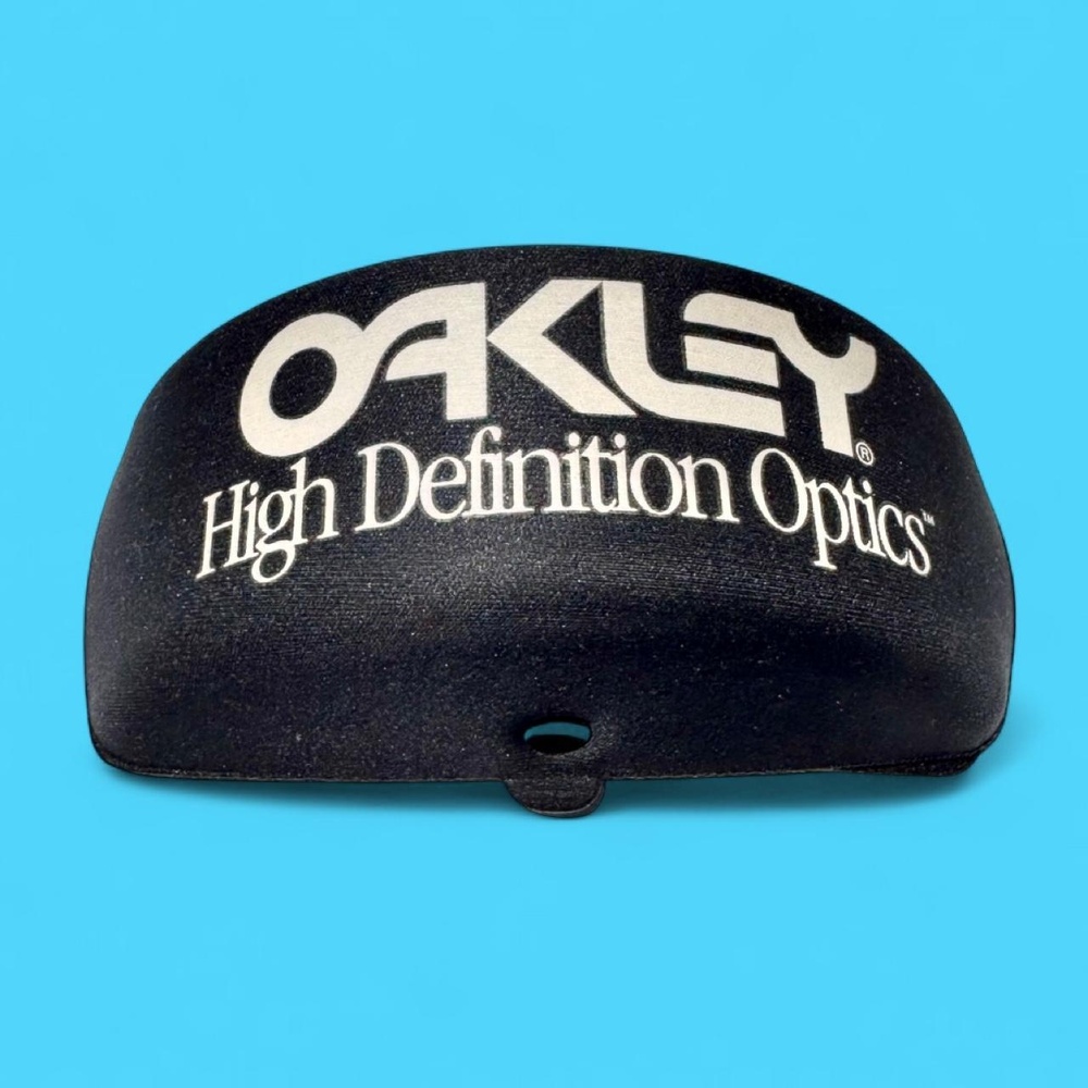 90s Oakley high definition optics sunglass structured snap soft vault